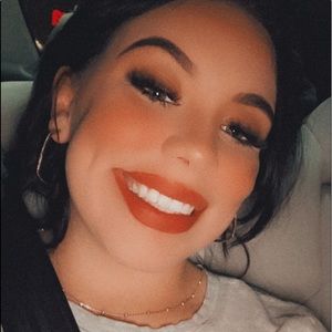 Meet your Posher, Ericka